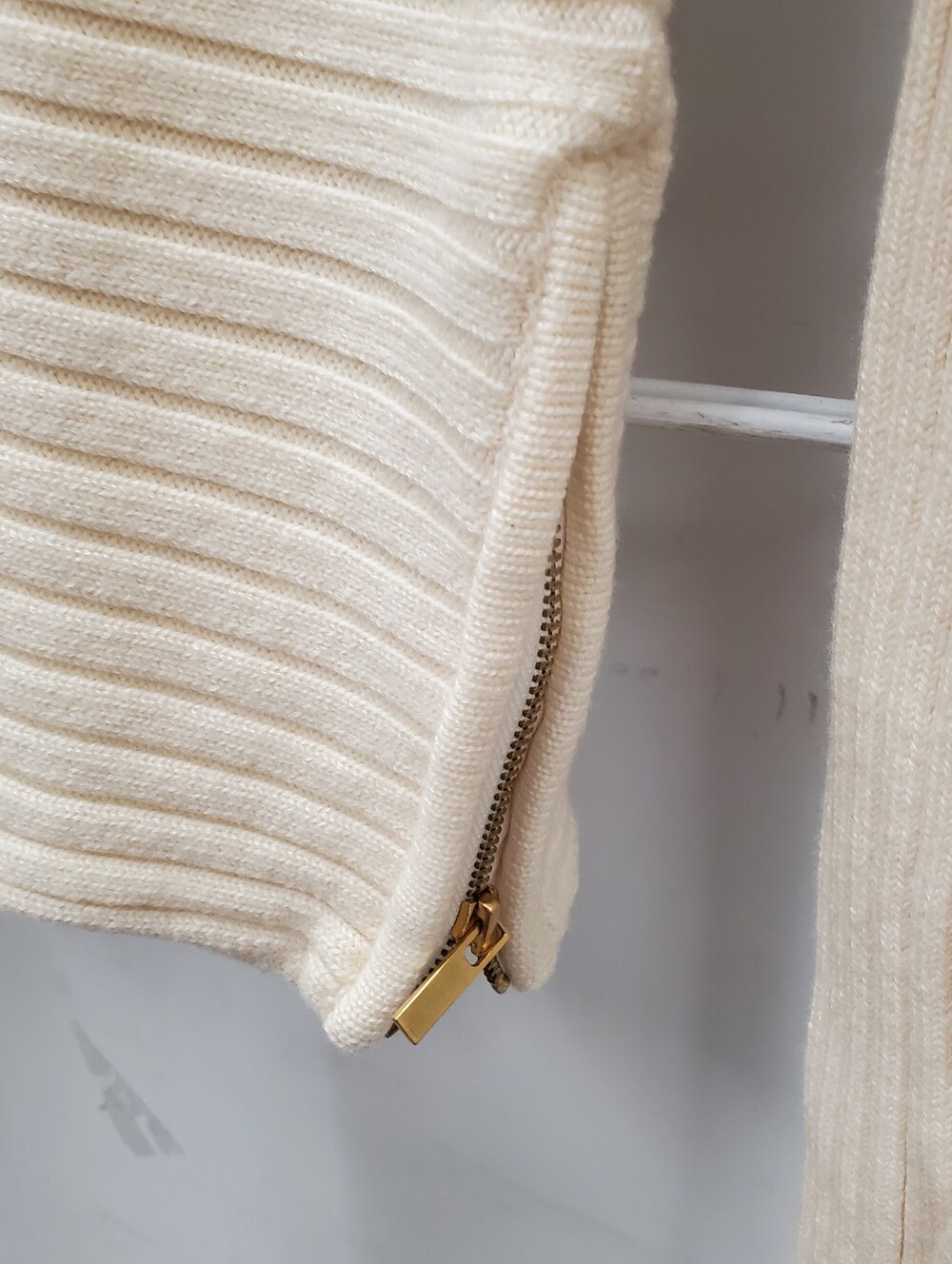 Tibi Sweater - Picture 3 of 7